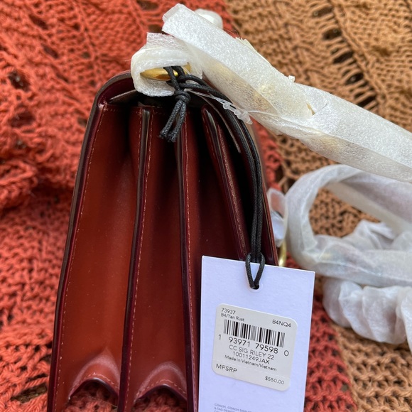 Coach Riley Top Handle 22 Signature - Picture 8 of 9